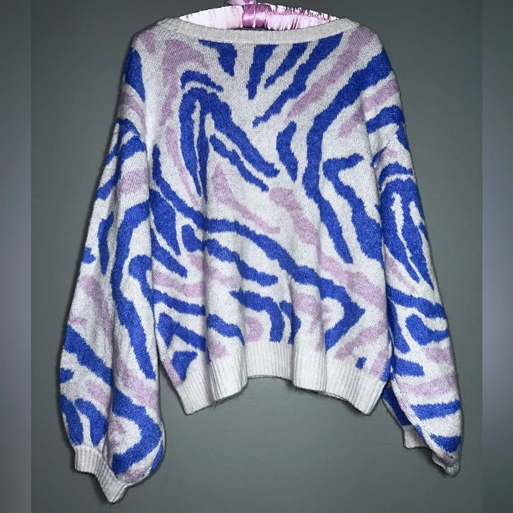 Soft Abstract Zebra Sweater w/ Puffy Sleeves Cozy Warm Balloon Sleeve Knit